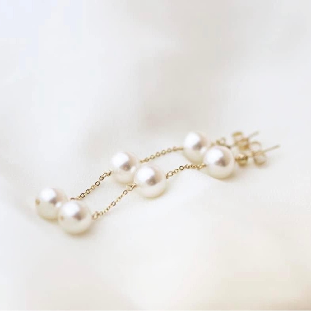 Etsy - EandEProject Pearl Drop Earrings